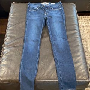 Hollister 1R Low Rise Jean Legging